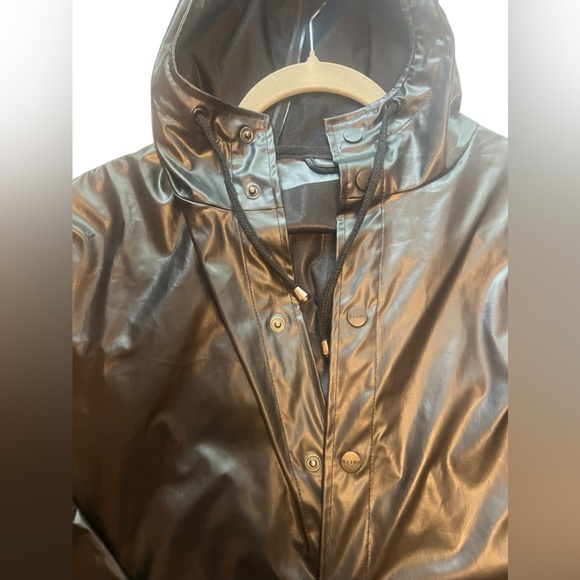 RAINS The Jacket Windbreaker - Picture 9 of 12